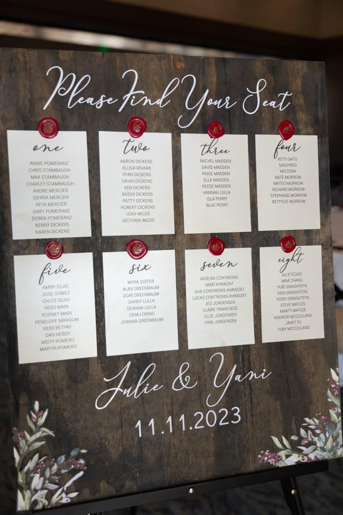 niki ross photography custom sign
romantic november wedding